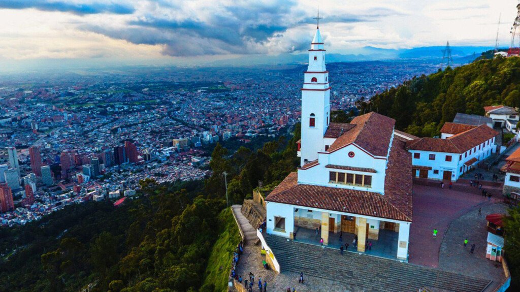 free monserrate tour 1.jpeg e1693984873801